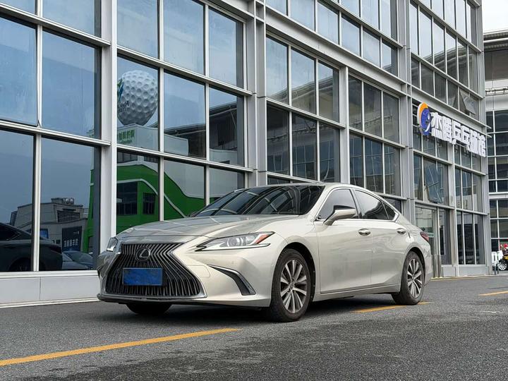 LexusES 2018 200 Excellence China V