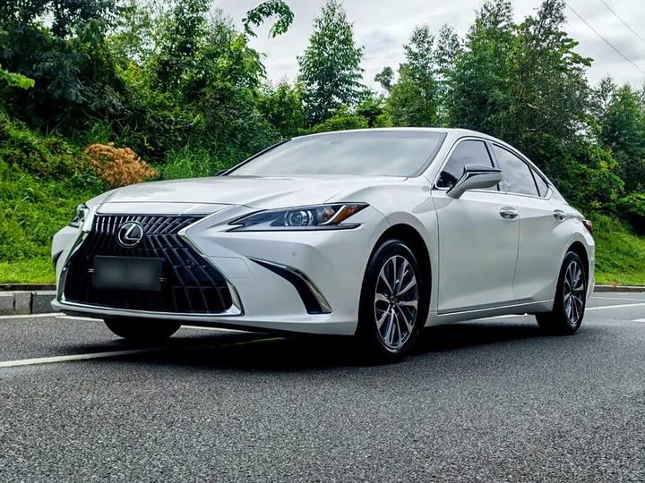 LexusES 2023 200 Excellence