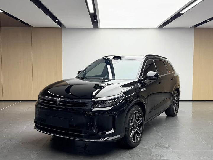 M7 2024 1.5T ADAS RWD Ultra 6-Seater