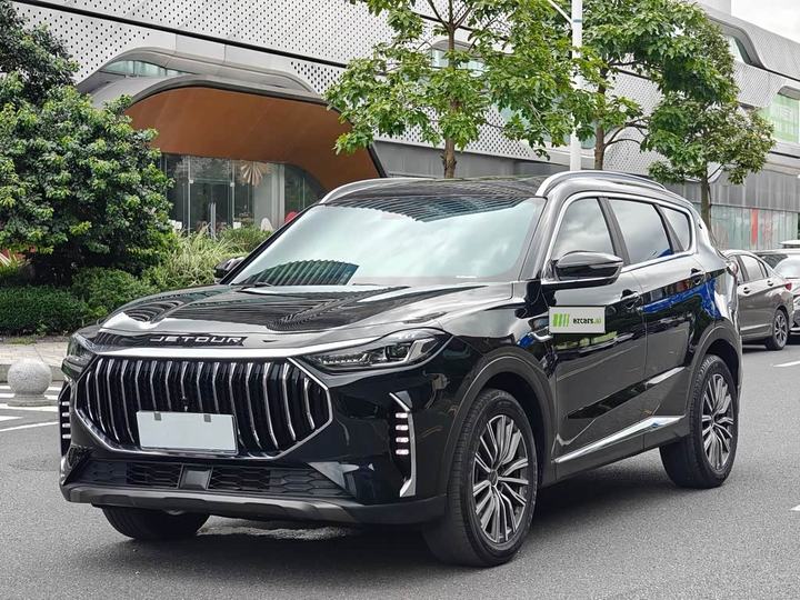 X70 PLUS 2024 Champion 1.5T DCTMAX+ 5-Seater