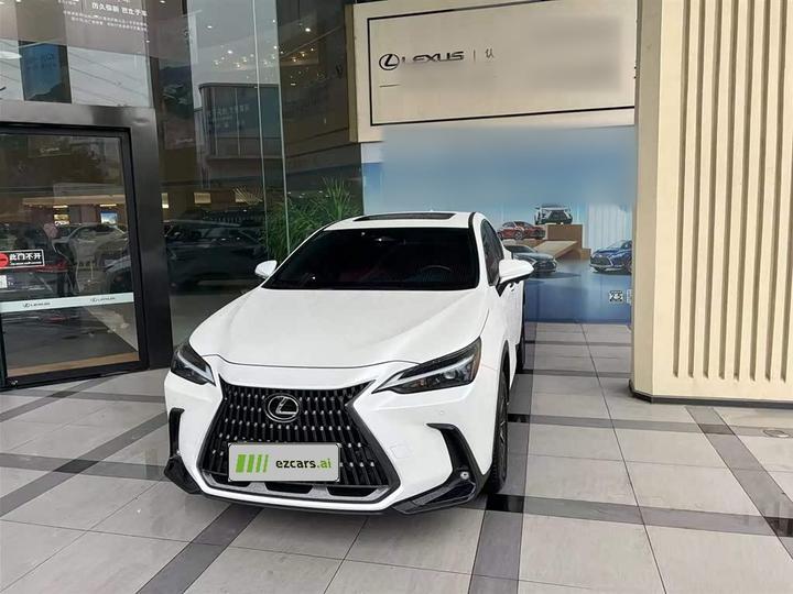 NX EV 2022 400h+