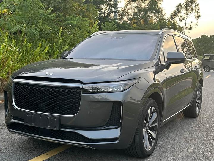 ONE 2020 EREV 6-Seater
