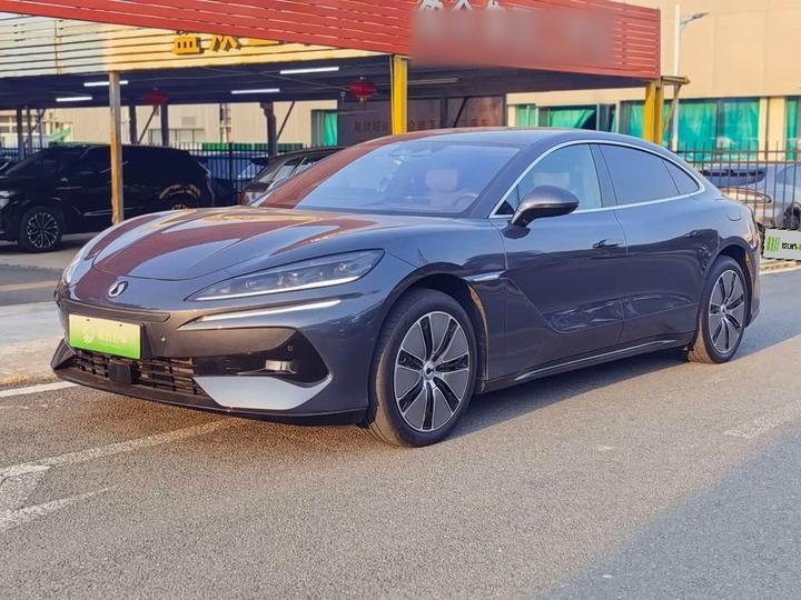 Z9 2024 1100km AWD Max
