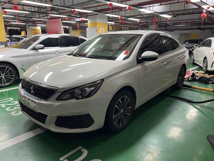 Peugeot308 2016 1.6L AT Fashion