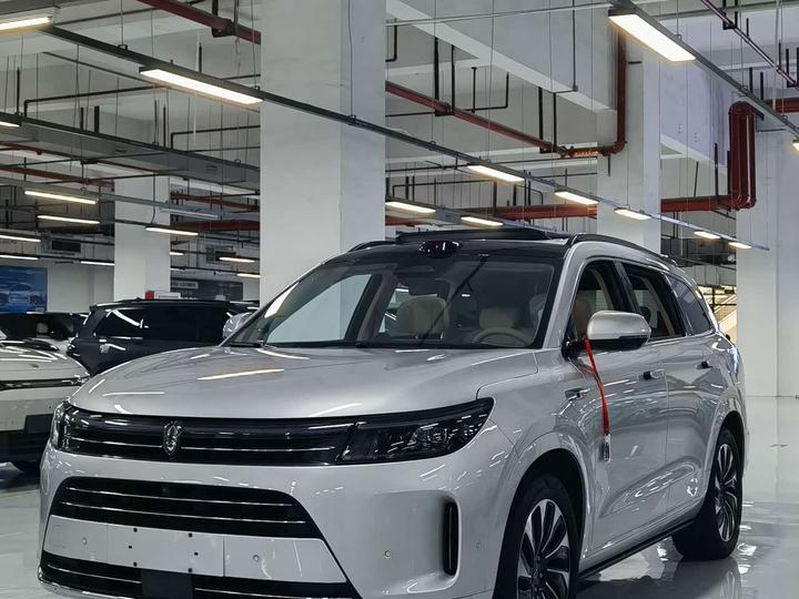 M7 2024 1.5T ADAS AWD Max 5-Seater
