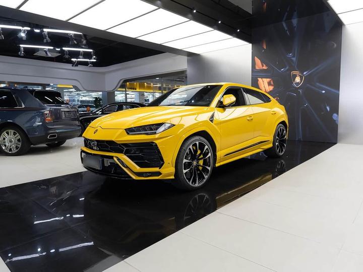 Urus 2018 4.0T V8