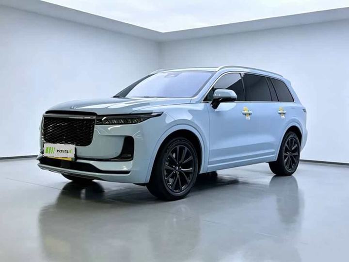 ONE 2021 EREV 6-Seater