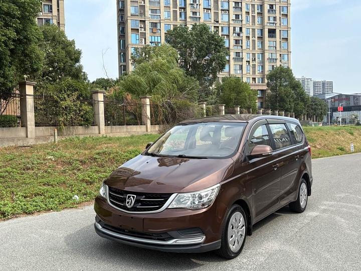 730 2016 1.5L MT Value 7-Seater China V