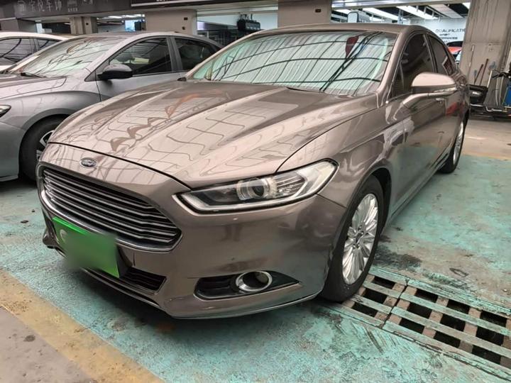 Mondeo 2013 2.0L GTDi200Fashion