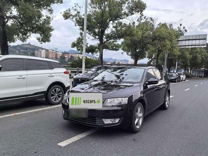 Octavia 2017 1.6L AT