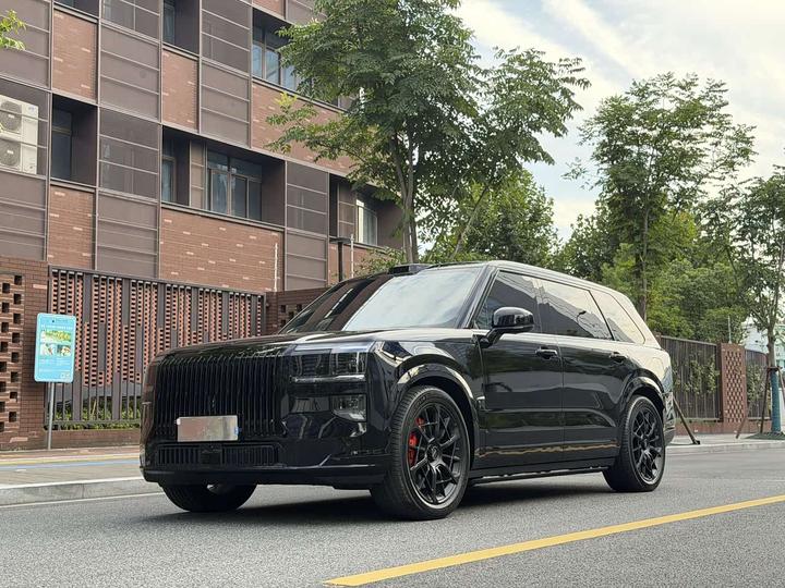 9X 2025 70kWh 6-Seater