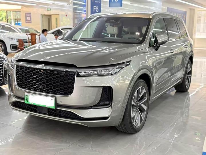 ONE 2021 EREV 6-Seater