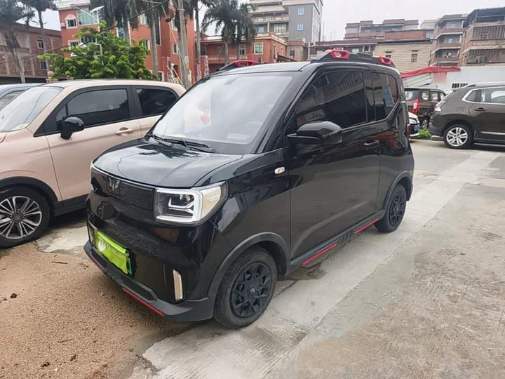 Hongguang MINIEV 2022 GAMEBOY 200km LFP