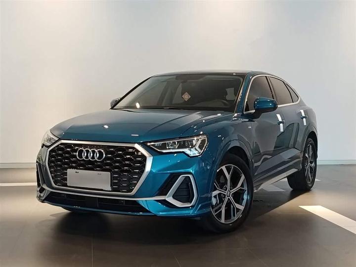 Q3 Sportback 2022 40 TFSI Fashion