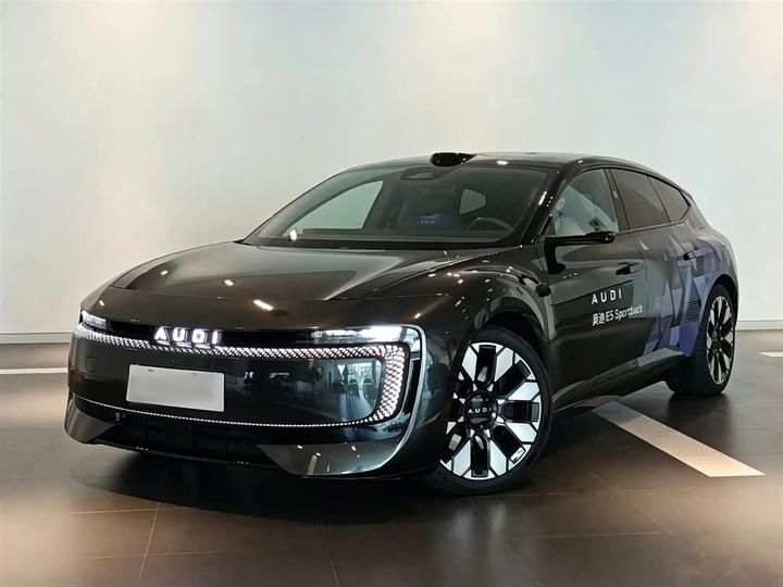 E5 Sportback 2026 Flagship quattro