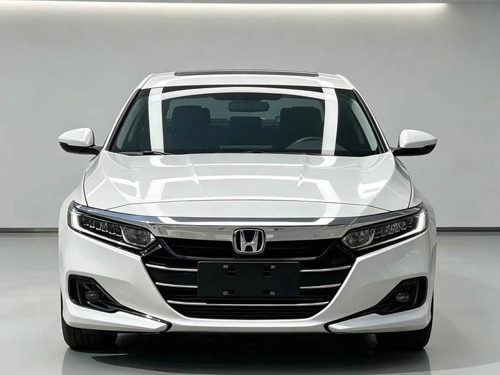 Accord 2022 260TURBO Luxury