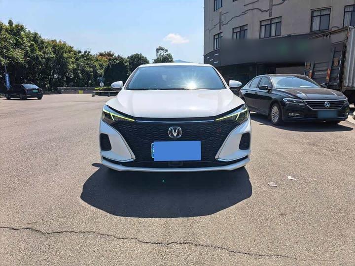 Eado 2020 PLUS NE 1.4T GDI DCT Premium