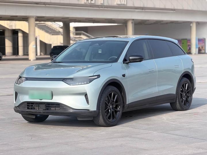 C11 2023 EV 500 Comfort