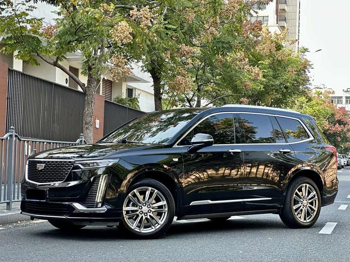 XT6 2022 2.0T 6-Seater AWD Luxury