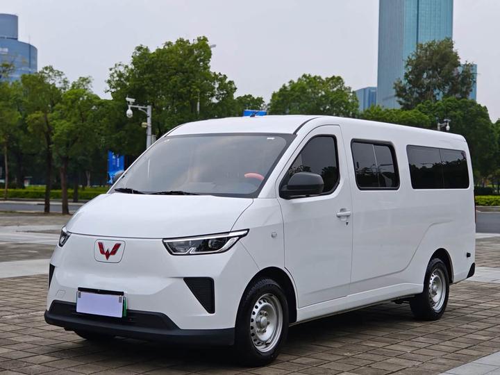 2025 400km Bus Comfort