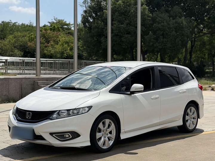 Jade 2016 1.8L AT Comfort 5-Seater