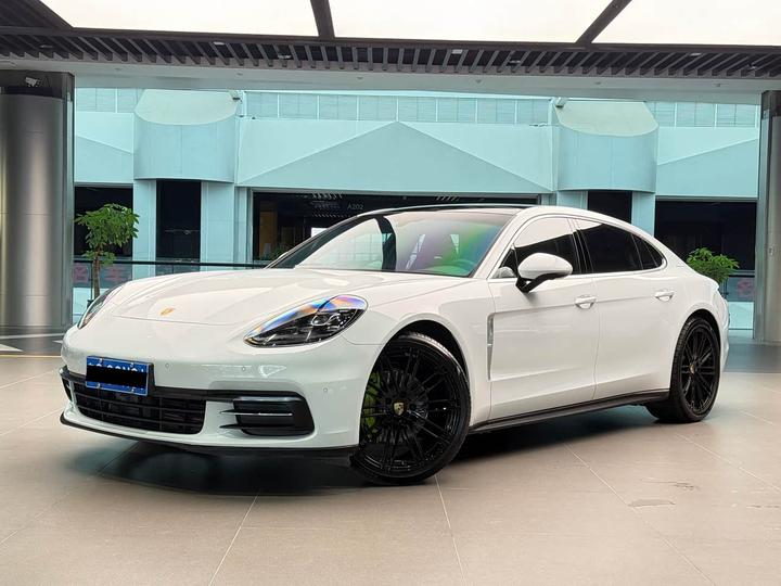 Panamera 2017 Panamera Executive Extended 3.0T