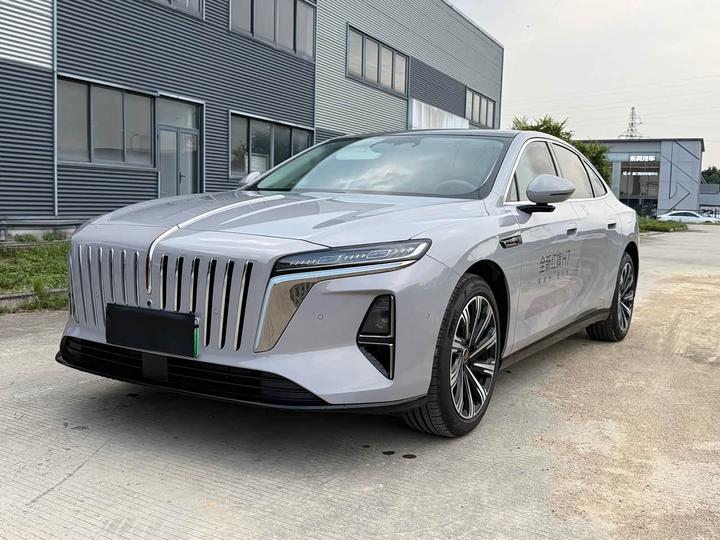 H7 PHEV 2026 210 AWD