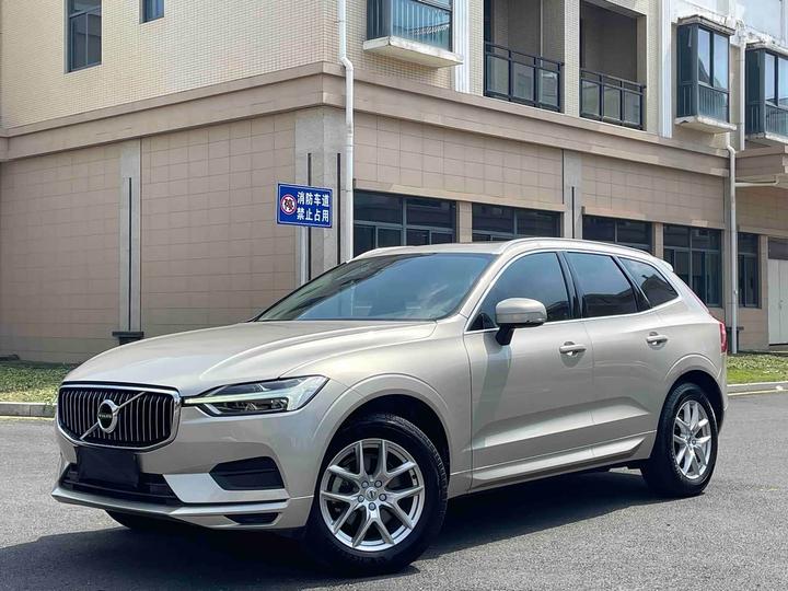 XC60 2019 T5 AWD China V