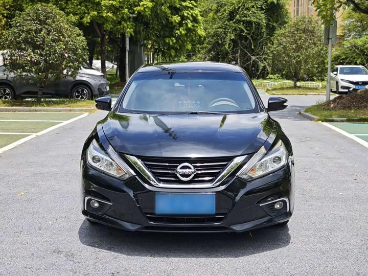 Teana 2016 2.0L XE Fashion