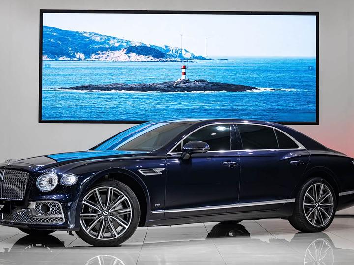 Flying Spur 2021 4.0T V8 Standard