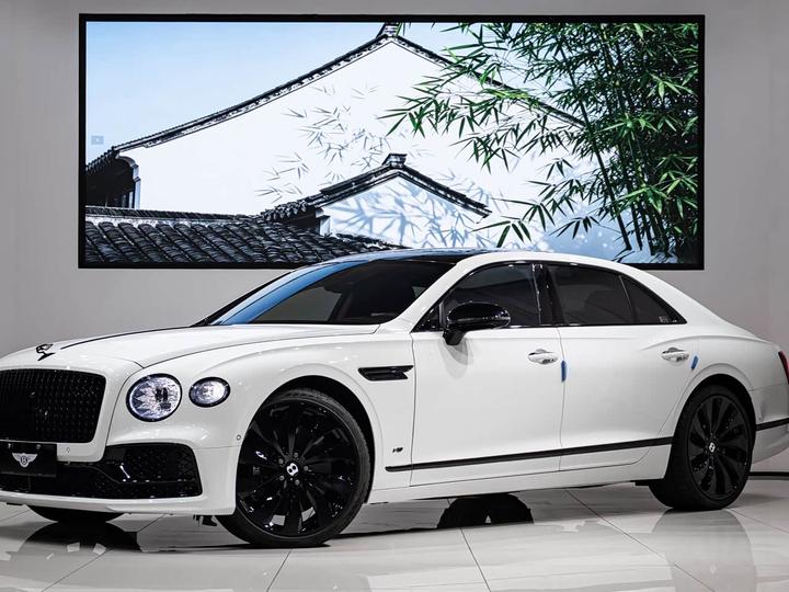 Flying Spur 2022 4.0T V8 Standard