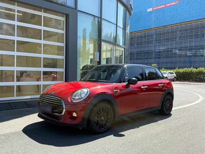 2016 1.5T COOPER 5-Door