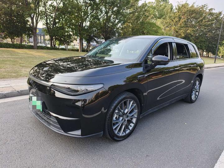 C10 2024 530 Smart