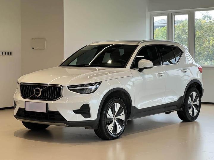 XC40 2024 B3 Luxury