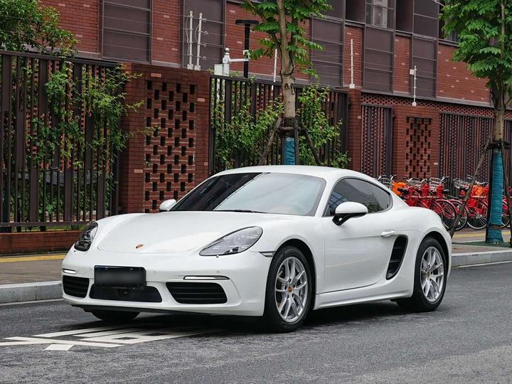 718 2022 Cayman 2.0T