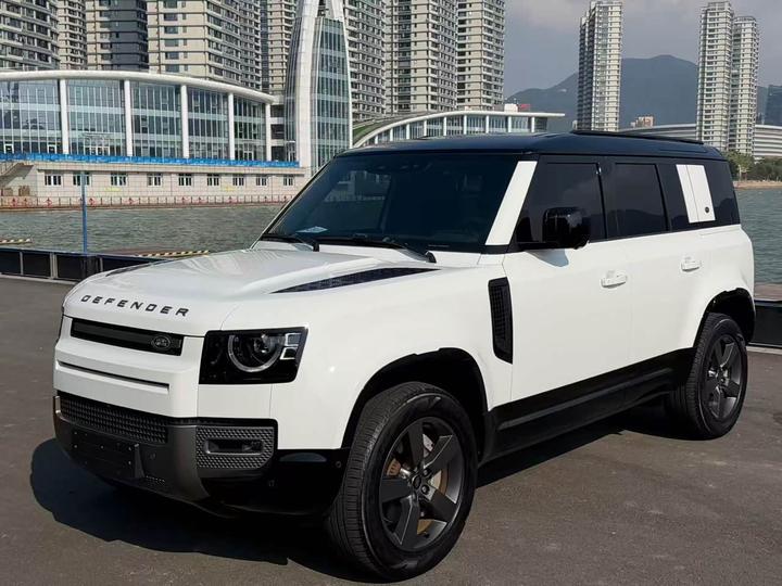 Defender 2024 110 3.0T P400 X-DYNAMIC HSE