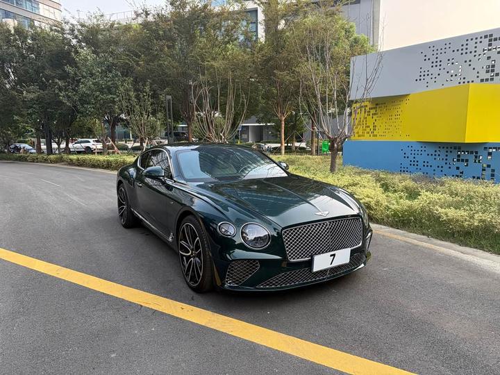 2020 4.0T GT V8
