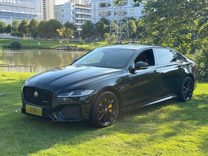 XFL 2021 XFL 2.0T P250 AWD Sport