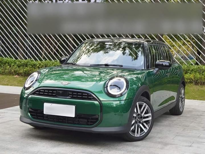 2025 1.5T COOPER Classic 5-Door