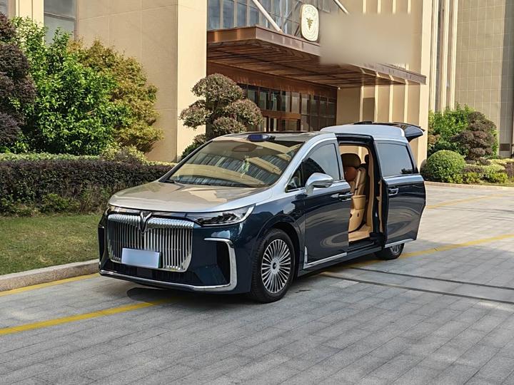 Dreamer 2025 PHEV AWD Flagship Qiankun