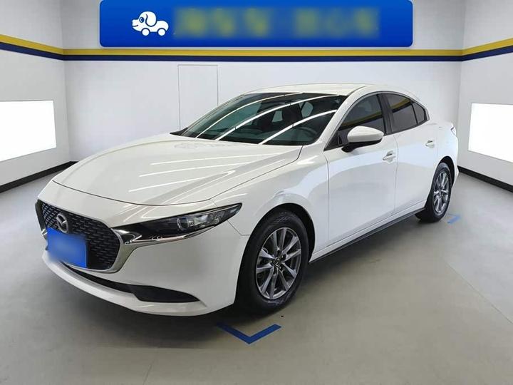 3 Axela 2020 1.5L AT