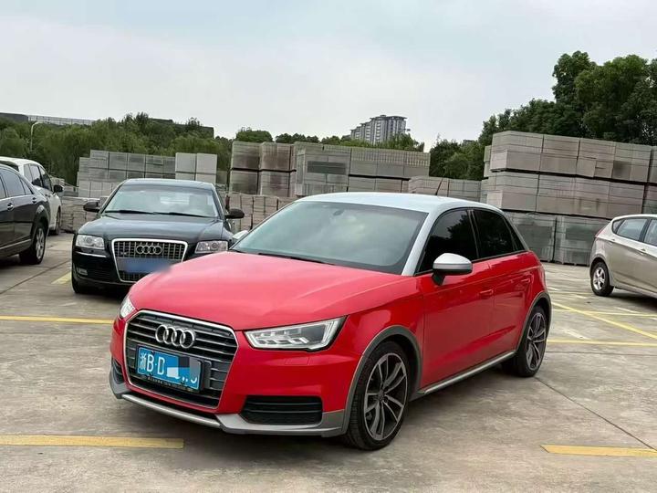 A1 2016 30 TFSI Sportback Design