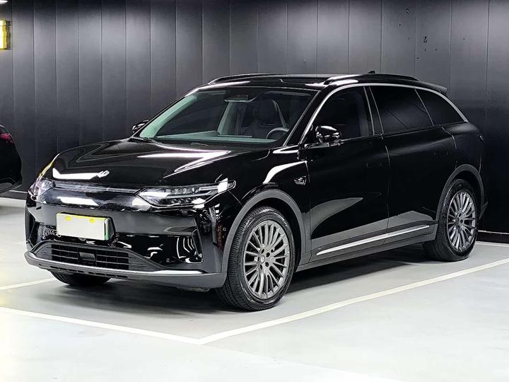 C11 2024 EV 580 Exclusive
