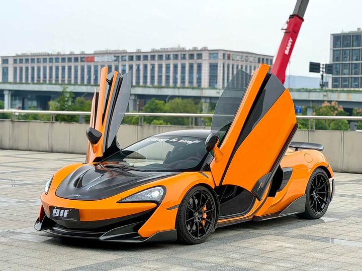 600LT 2018 3.8T Coupe