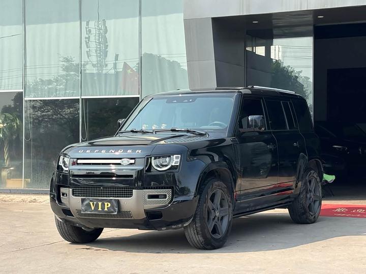 Defender 2025 110 3.0T P400 X-Dynamic SE