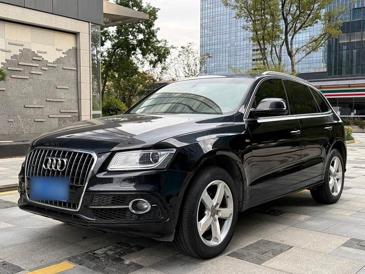 Q5 2017 Plus 40 TFSI Progressive