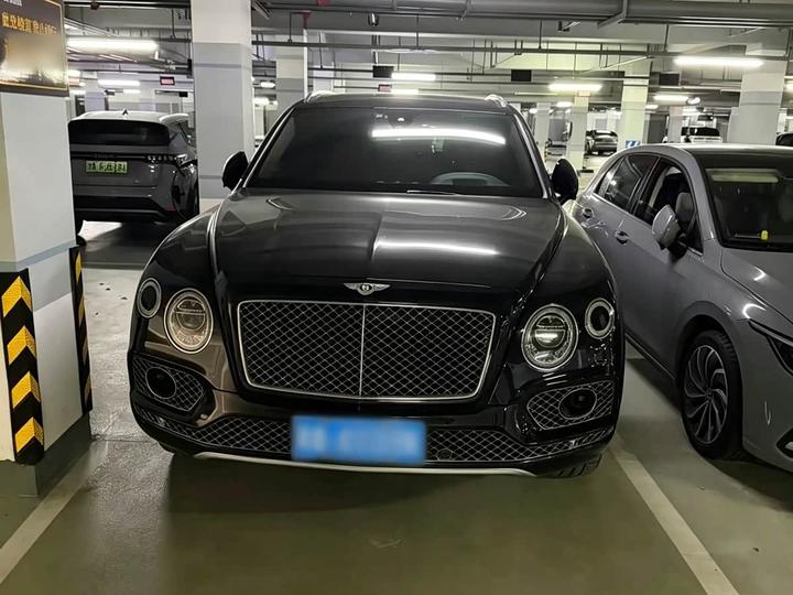 Bentayga 2018 4.0T V8