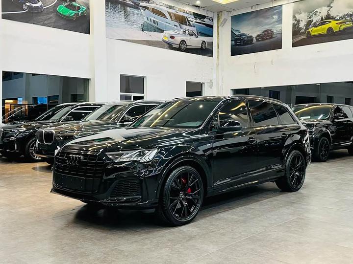 Q7 2023 55 TFSI quattro S line Sport