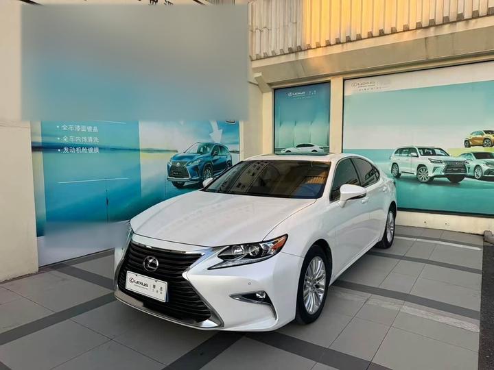 ES 2015 200 Elite