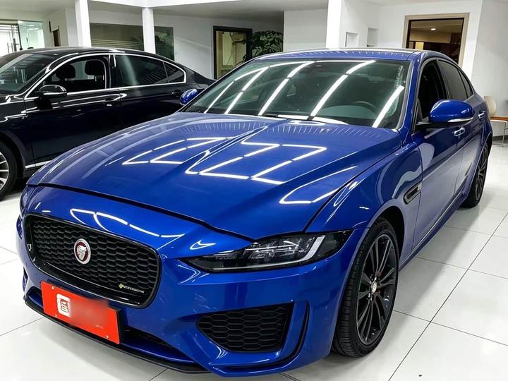 XEL 2021 2.0T 200PS R-DYNAMIC Sport